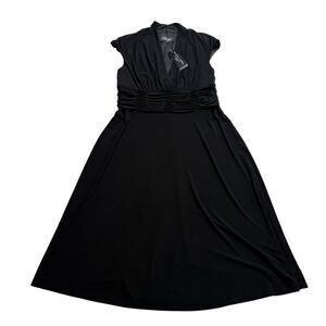 NWT Black Label Evan Picone LBD Little Black Dress Sleeveless Sz 14 NEW
